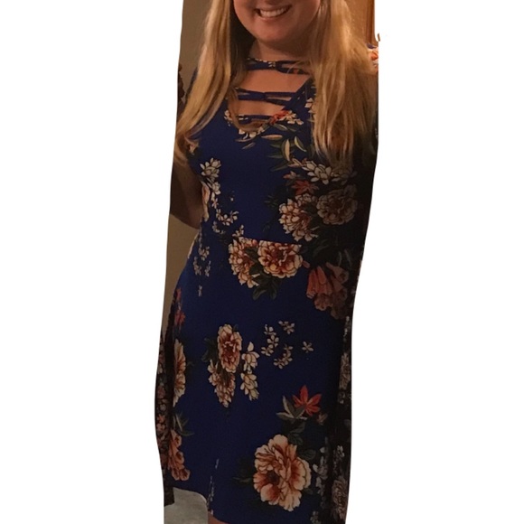Blue flowered dress - Picture 4 of 4